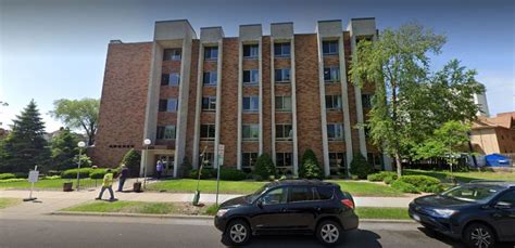 Andrew Residence Reviews, Costs, Program Details & Rating