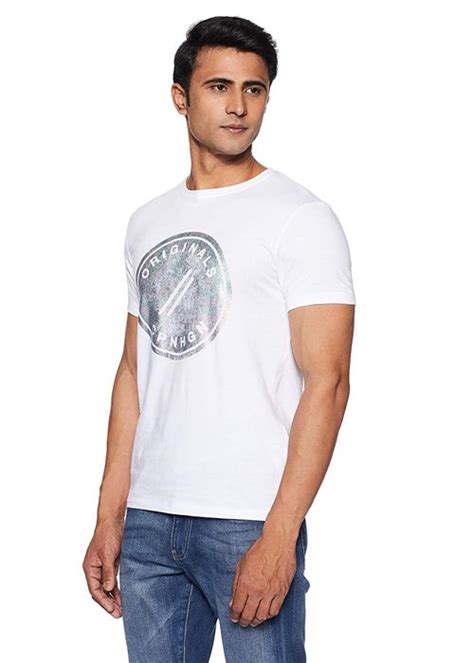 The Best White T Shirts For Men That All Indians Should Have In Their ...