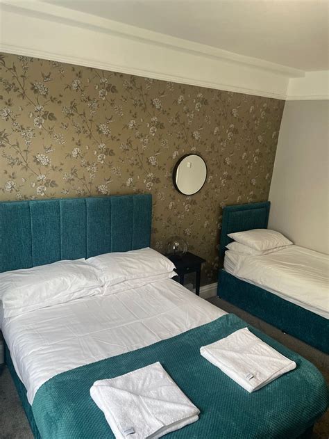 THE FOUNTAIN INN AND RIVERSIDE RESTAURANT (Okehampton, Dartmoor ...