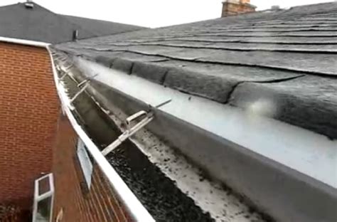 Rain Gutter Repair 的图像结果