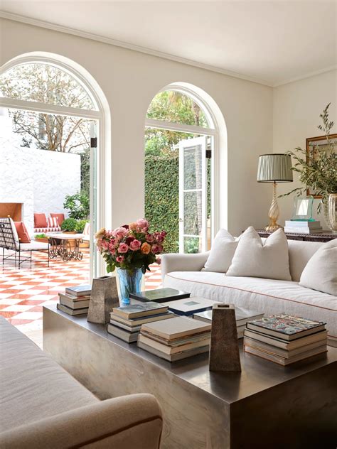 Old Hollywood Spanish Mission-Style Homes Lovingly Refreshed | Homes To ...