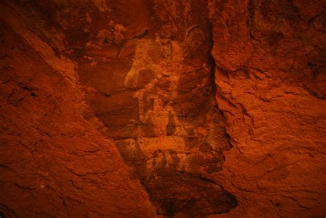 D'source Design Gallery on Bhimbetka Rock Shelter 7 - The Art of Rock ...