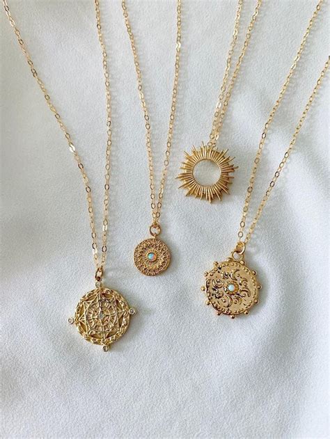 Necklace In Spanish Translation at Isabella Jolly blog