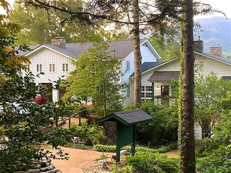 Reservation at BUCKHORN INN restaurant - Gatlinburg | KEYS