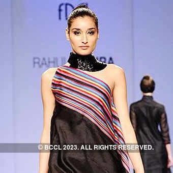 Miss Indias walk the ramp at WIFW'12