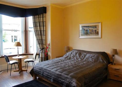 HANNAH'S GUEST HOUSE (Aberdeen, Scotland) - Guesthouse Reviews, Photos ...