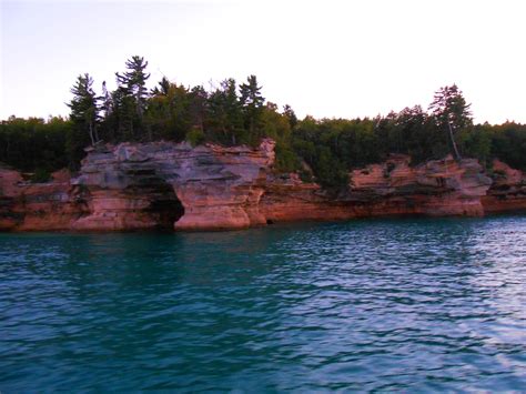 Best Camping Spots Munising MI: Explore the Upper Peninsula