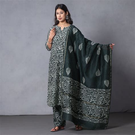 Green - Batik Printing Chanderi Silk Kurta Suit Sets