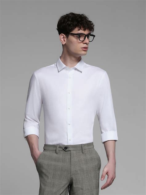 WHITE DOBBY FORMAL SHIRT