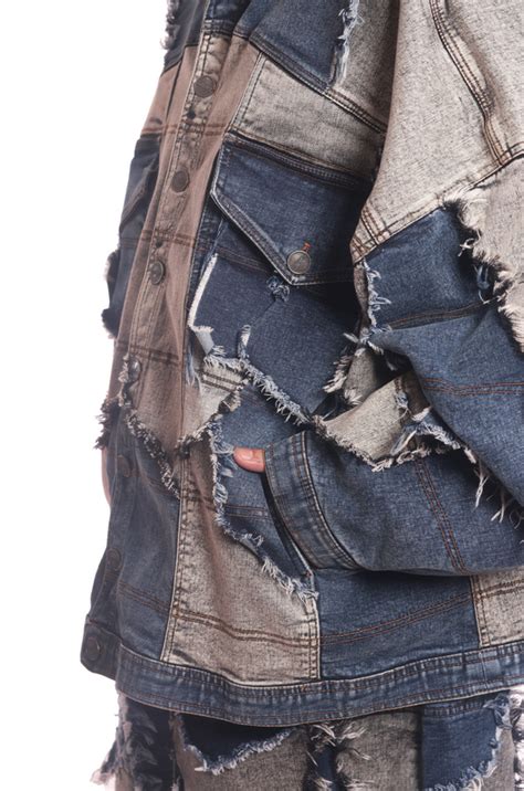 Oversized unisex jacket with dual toned 100 patched panels – HUEMN