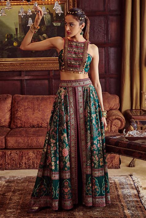 120 Indo-western Dresses For Women: Latest Indo-western Dresses for ...