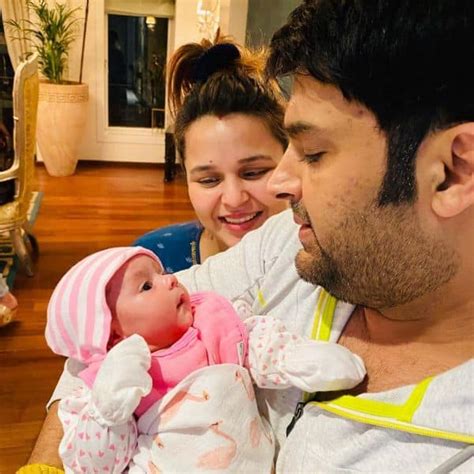 Kapil Sharma shares the FIRST picture of his daughter, names her Anayra ...