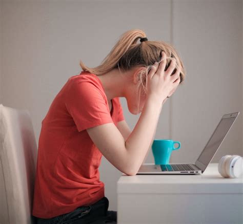 Financial Problem Background 的图像结果