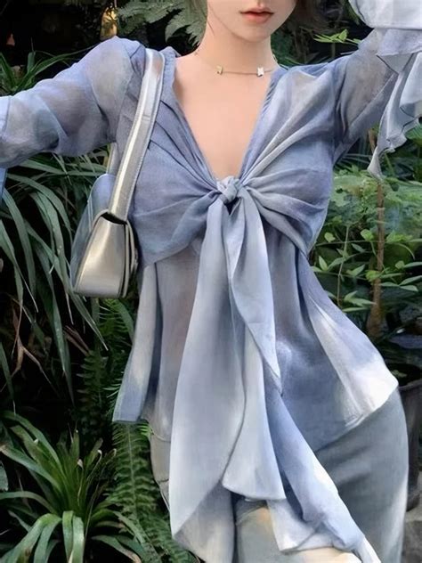 Find Your latest tops for women - For all the ways you love to dress.