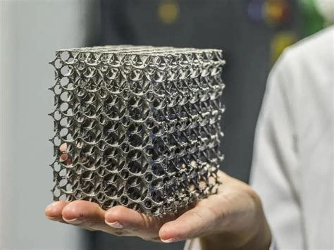 凭空大变人手！科学家发明立体光刻3D打印技术，19分钟内打印出人体器官_TOM资讯