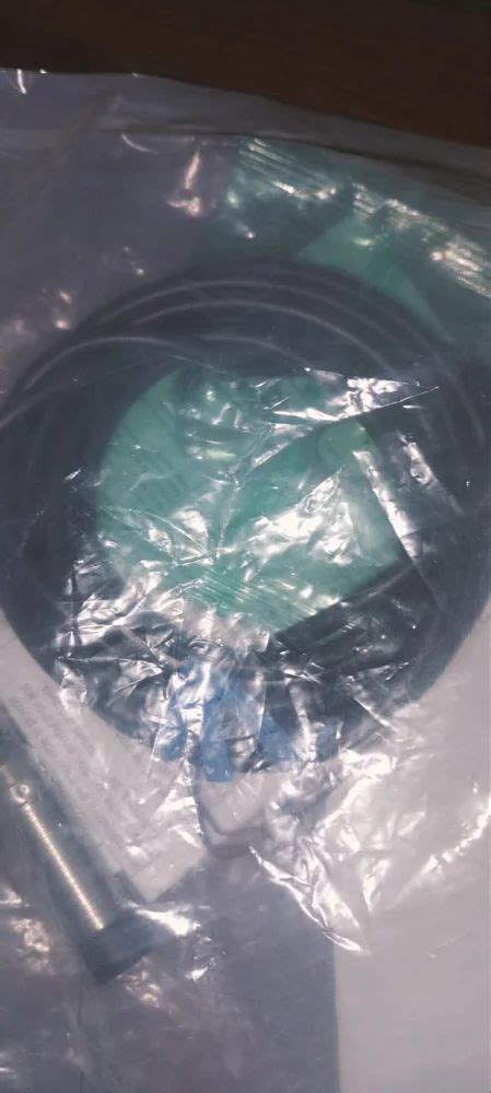 Proximity Sensor - Omron E2B-M18KS08-M1-B1 Proximity Sensor Retailer ...