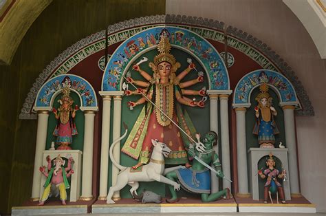 Kolkata celebrates Durga Puja: A collection of best idols | Trans World ...