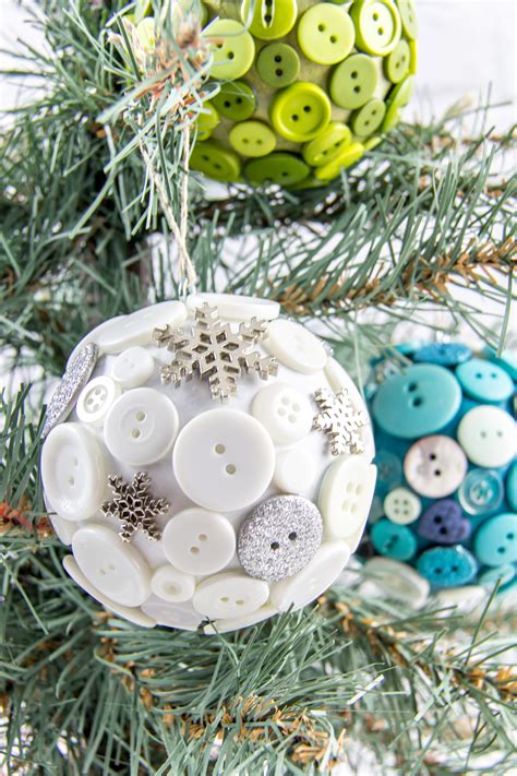 DIY Button Ornaments For Your Christmas Tree • Kids Activities Blog ...