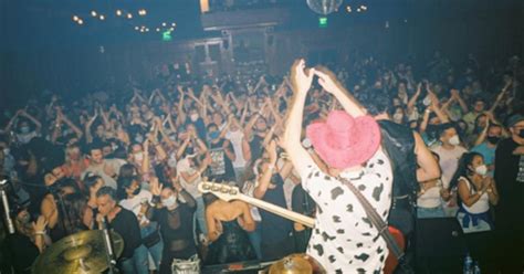 How Thumpasaurus went from Frat Row to festival tours – Annenberg Media