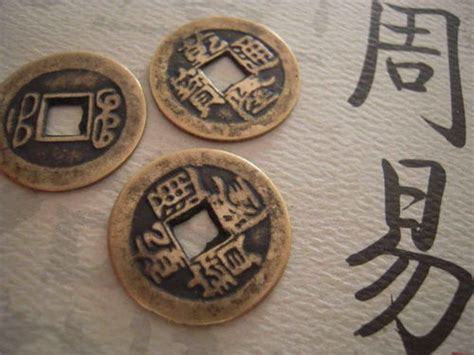 倪海厦6枚铜板的金钱卦(六枚铜钱卜卦方法图解)
