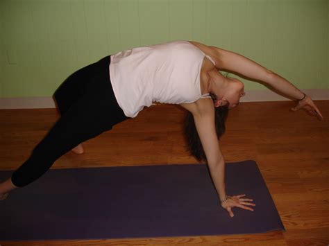 Backbend First 的图像结果