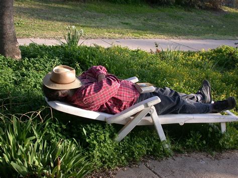 Warum Siestas in Spanien eine wichtige Angelegenheit sind - Club Villamar