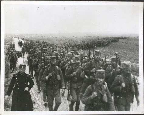 Kad Sveti Petar moli Boga da nam pomogne: Ovaj vic su Srbi pričali ...