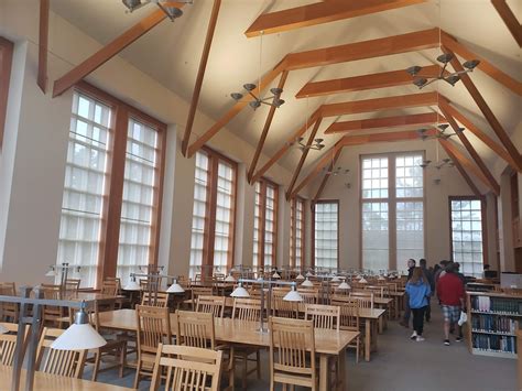 University of New Hampshire - Acceptance Rate, Deadlines & Admission Info