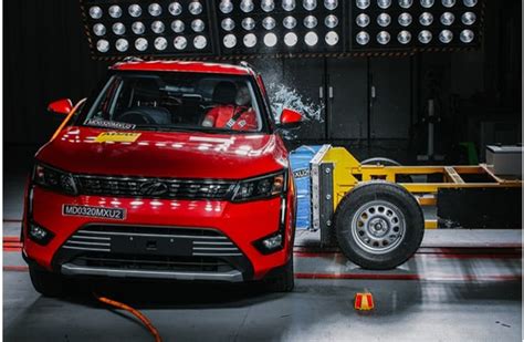 Mahindra XUV300 bags Global NCAP’s ‘Safer Choice’ award | Autocar ...
