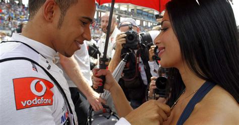 Lewis Hamilton: Liebes-Urlaub statt Formel-1-Trimm - Formel 1 ...