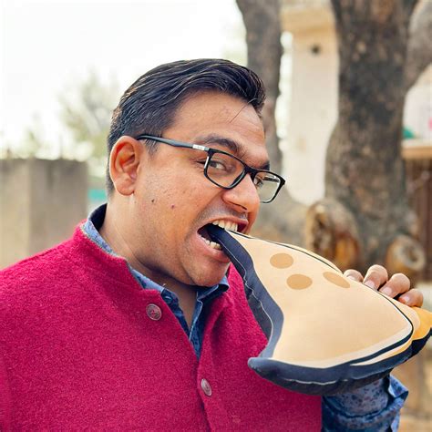 Samosa Shape Cushions – Indigifts