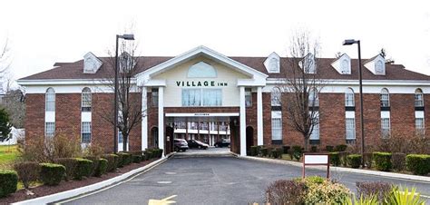 VILLAGE INN (Colts Neck) - Motel Reviews, Photos, Rate Comparison ...