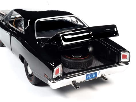 American Muscle 1969 Plymouth Hardtop RoadRunner (Hemmings Muscle ...