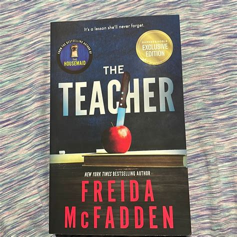 The Teacher by Freida McFadden, Paperback | Pangobooks