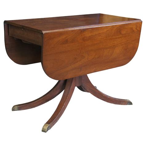 Duncan Phyfe Style Drop-Leaf Extension Table For Sale at 1stDibs ...