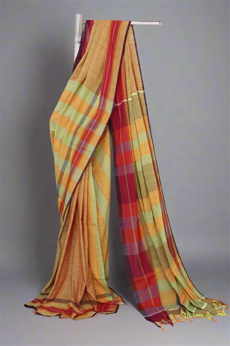 Handloom Cotton Saree – Crafted in Bengal