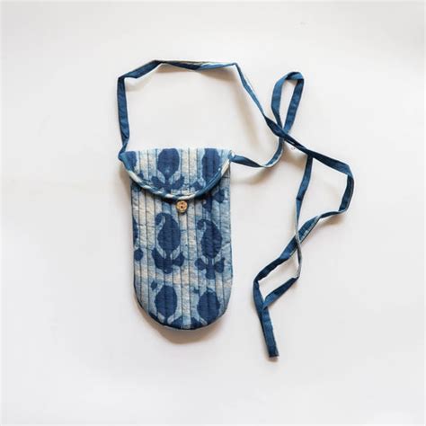 Indigo Paisley Hand Block Printed Phone Sling – House of Ekam