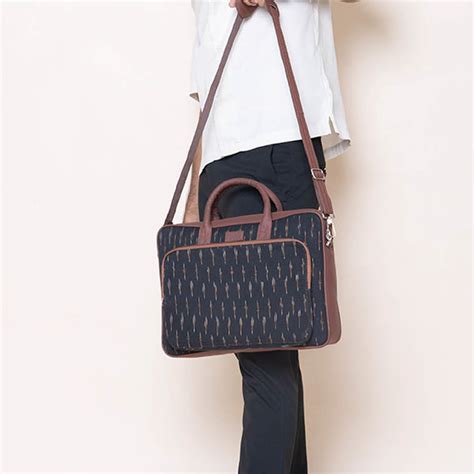 Laptop Bags: Buy Best Laptop Bags Online at Great Prices - Zouk