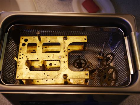 Cleaning a Clock Spring 的图像结果