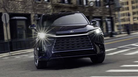 2024 Lexus RX 450h+ Pros and Cons Review: The Mercedes Challenger You Won’t Hear Coming