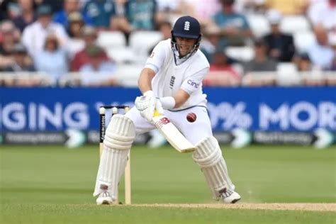 AI Simulation, ENG vs ZIM Day 1 | Root leads all-round batting display ...