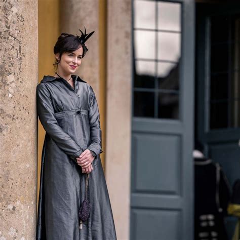 VOGUE India: Women's Magazine for Beauty, Fashion, Lifestyle ...