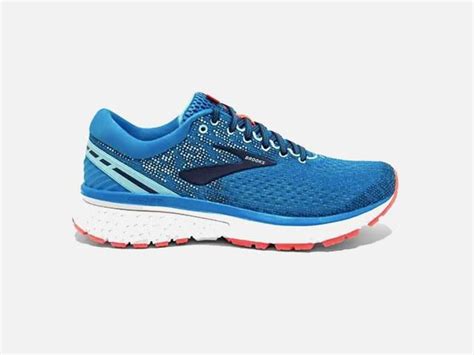 Top 9 Best Running Shoes For Women - StarBiz.com