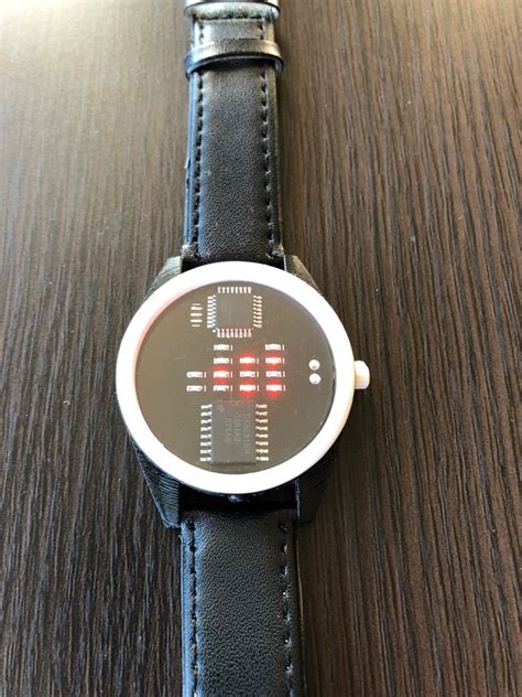 Programming Binary Watch Python Code 的图像结果