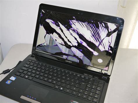 New vs Broken Computer 的图像结果