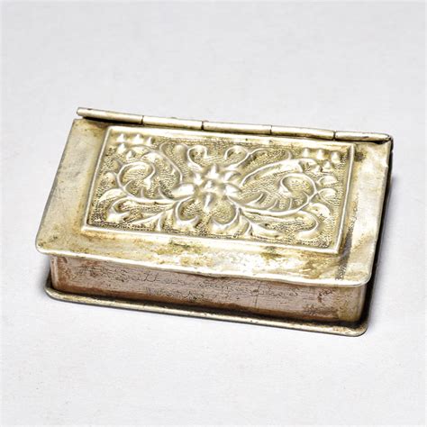 20th Century Floral Brass Cigarette Betel Leaf Storage Box | IndianShelf