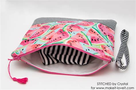 Sew a Wet Swimsuit Bag for the Beach or Pool this Summer!