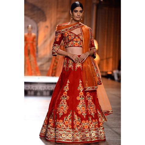 Want to look like a royal bride? Get Deepika Padukone’s Ghoomar look now | VOGUE India