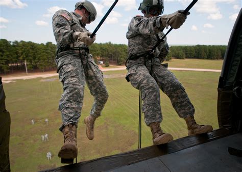 Fort Bragg graduates first air assault school class | Article | The ...