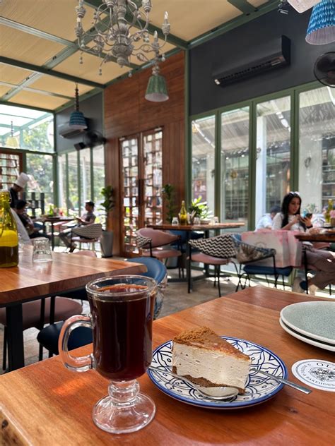 Oliver Bistro & Bakehouse, Bhopal - Restaurant reviews